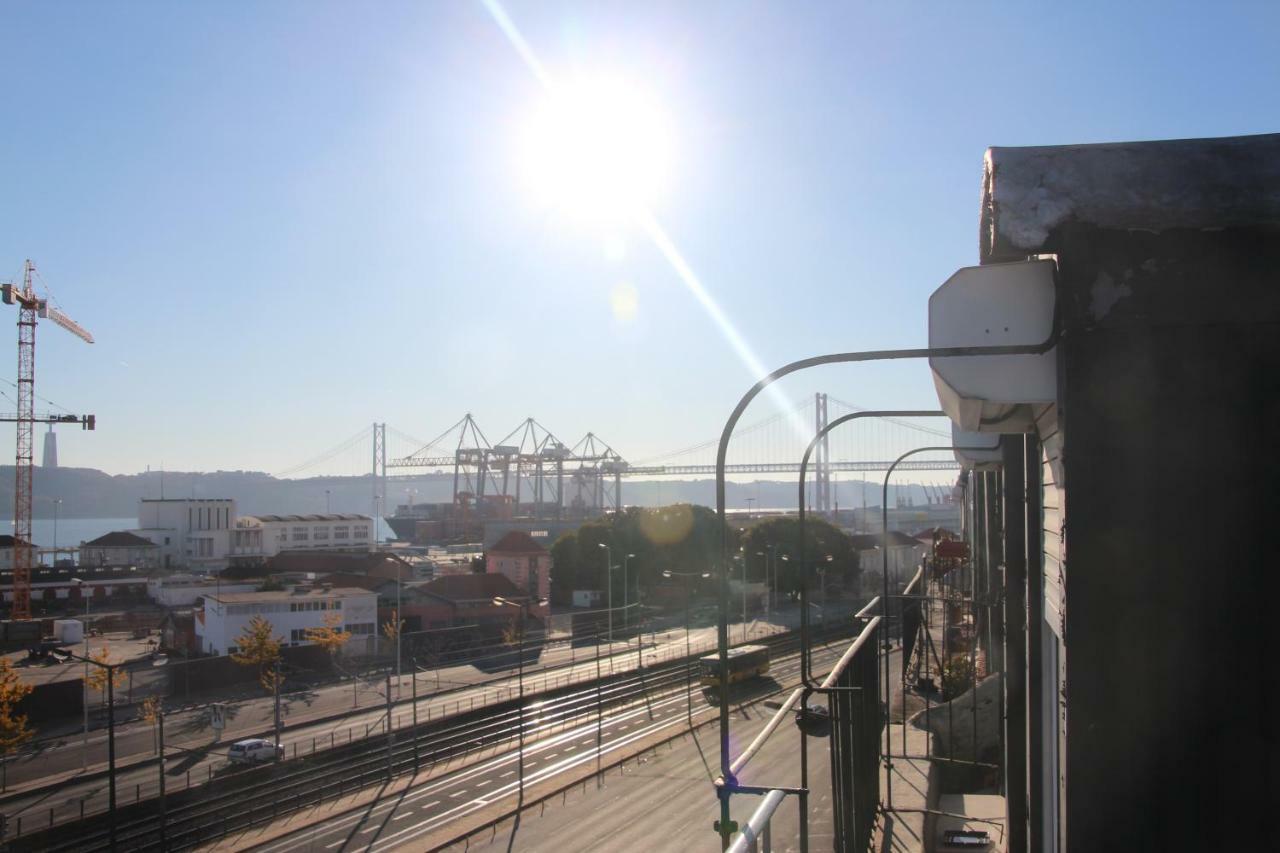 Tejo90 - Penthouse By The River Appartement *
